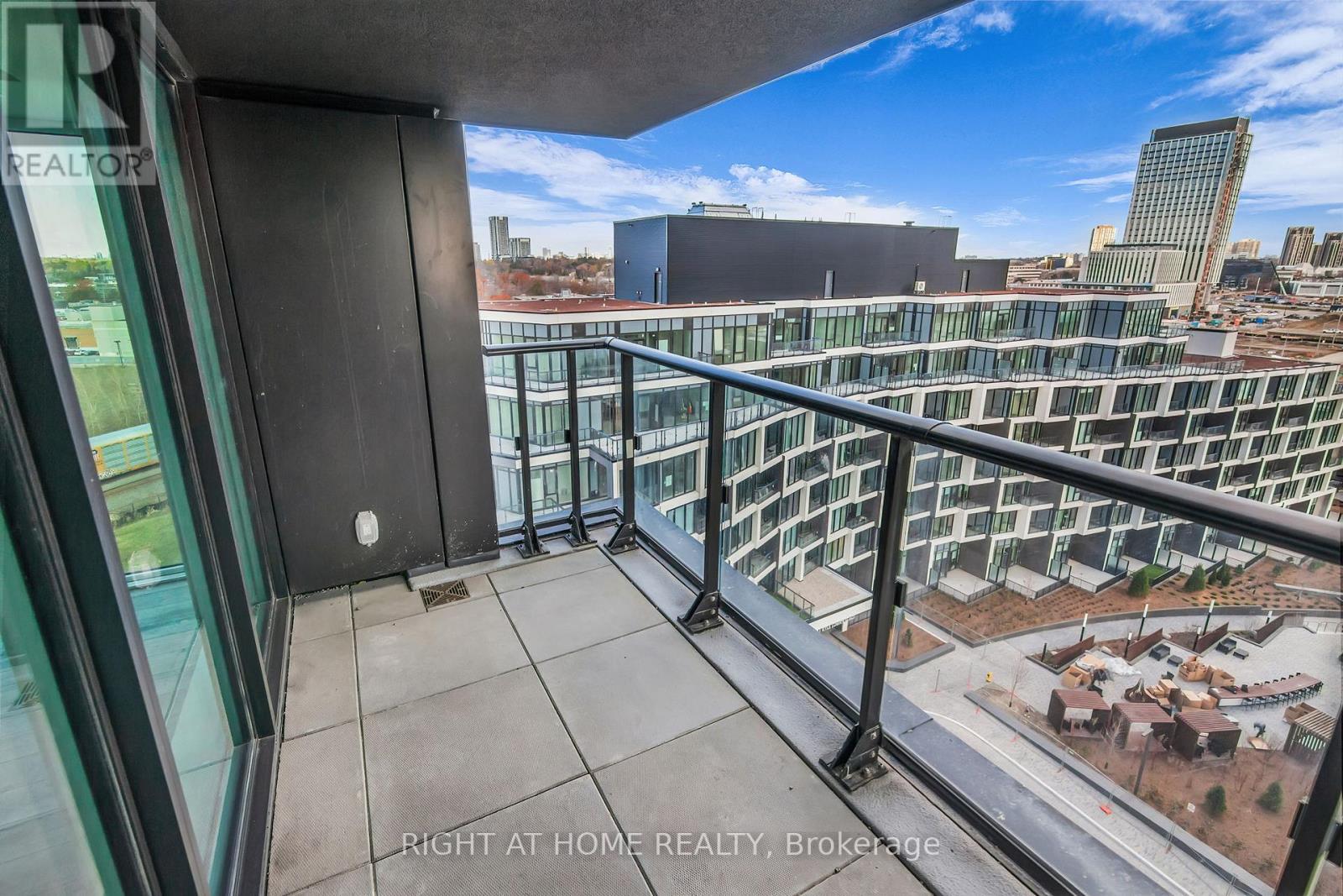 919 - 1 Quarrington Lane, Toronto, Ontario  M3C 1H7 - Photo 9 - C12562718