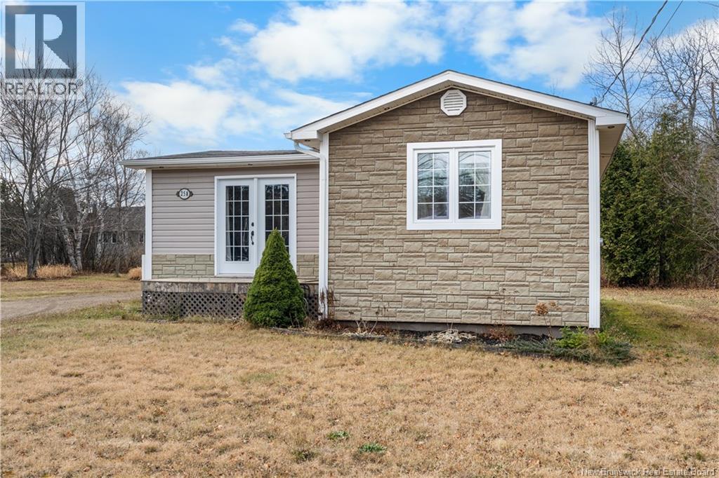 258 Principale, Pointe-Verte, New Brunswick  E8J 2W8 - Photo 3 - NB130379
