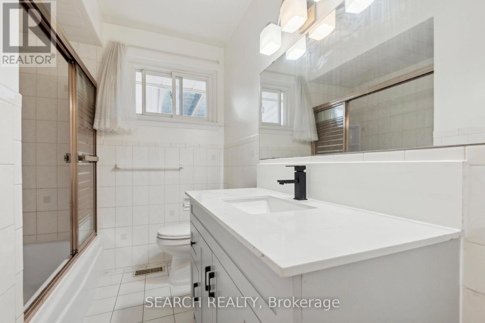 Main - 29 Jeanette Street, Toronto, Ontario  M1M 3G3 - Photo 15 - E12562716