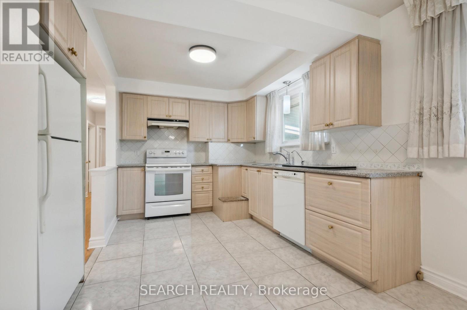 Main - 29 Jeanette Street, Toronto, Ontario  M1M 3G3 - Photo 8 - E12562716