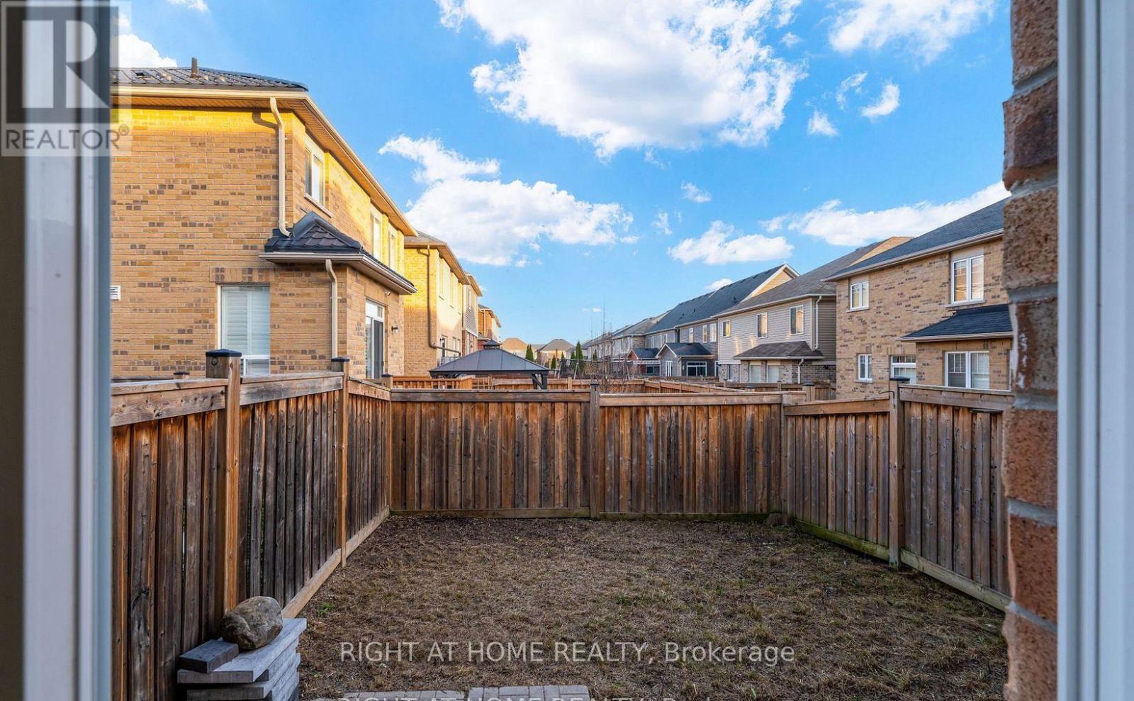 2341 Steeplechase Street, Oshawa, Ontario  L1L 0C8 - Photo 15 - E12562732