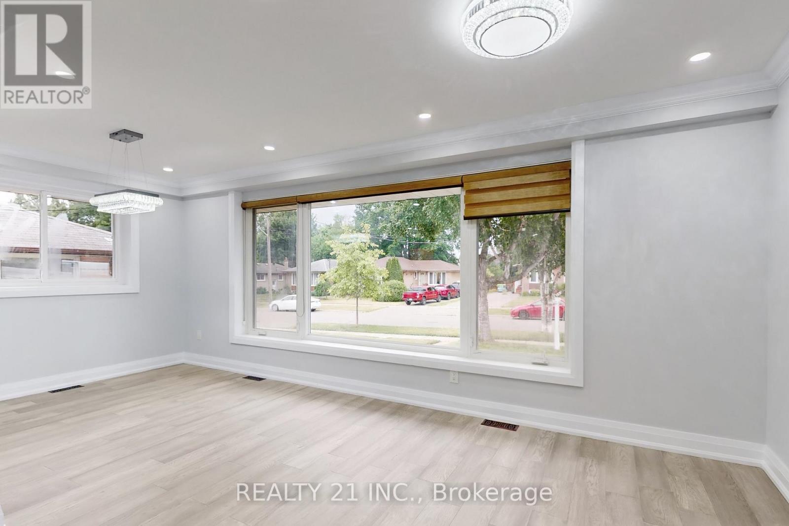 7 Stoney Creek Drive, Toronto, Ontario  M1E 3L2 - Photo 9 - E12562832