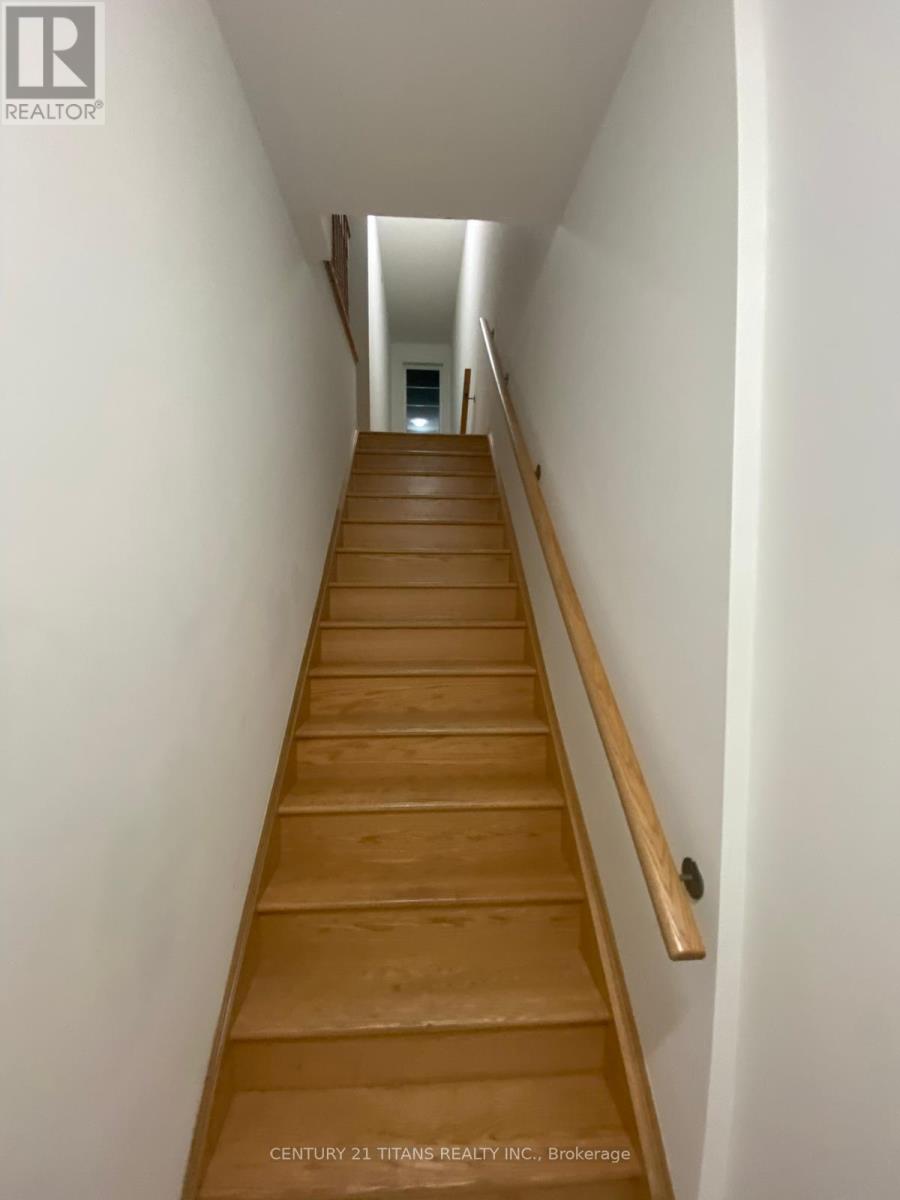 2390 Chevron Prince Path, Oshawa, Ontario  L1L 0L1 - Photo 3 - E12562844