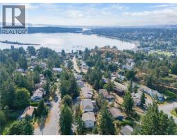 3132 Robin Hood Dr Departure Bay