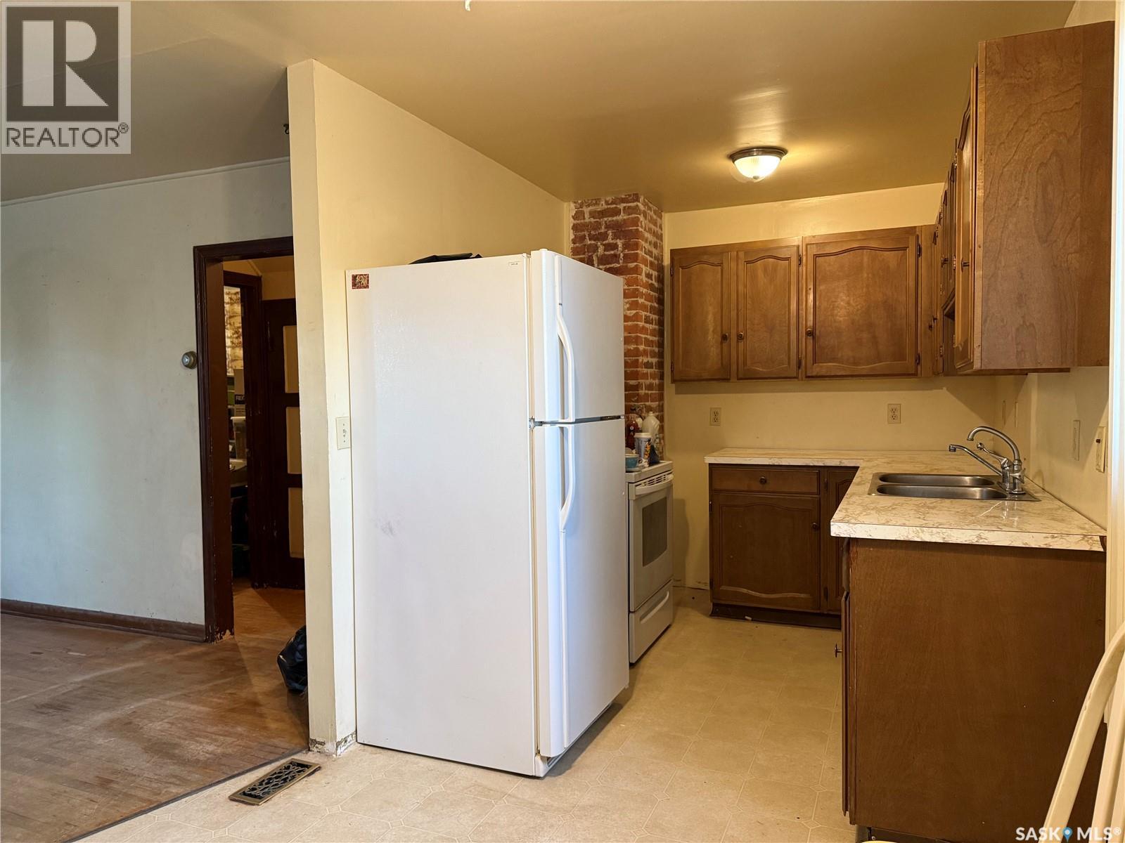 1178 Chestnut Avenue, Moose Jaw, Saskatchewan  S6H 1B1 - Photo 6 - SK024421