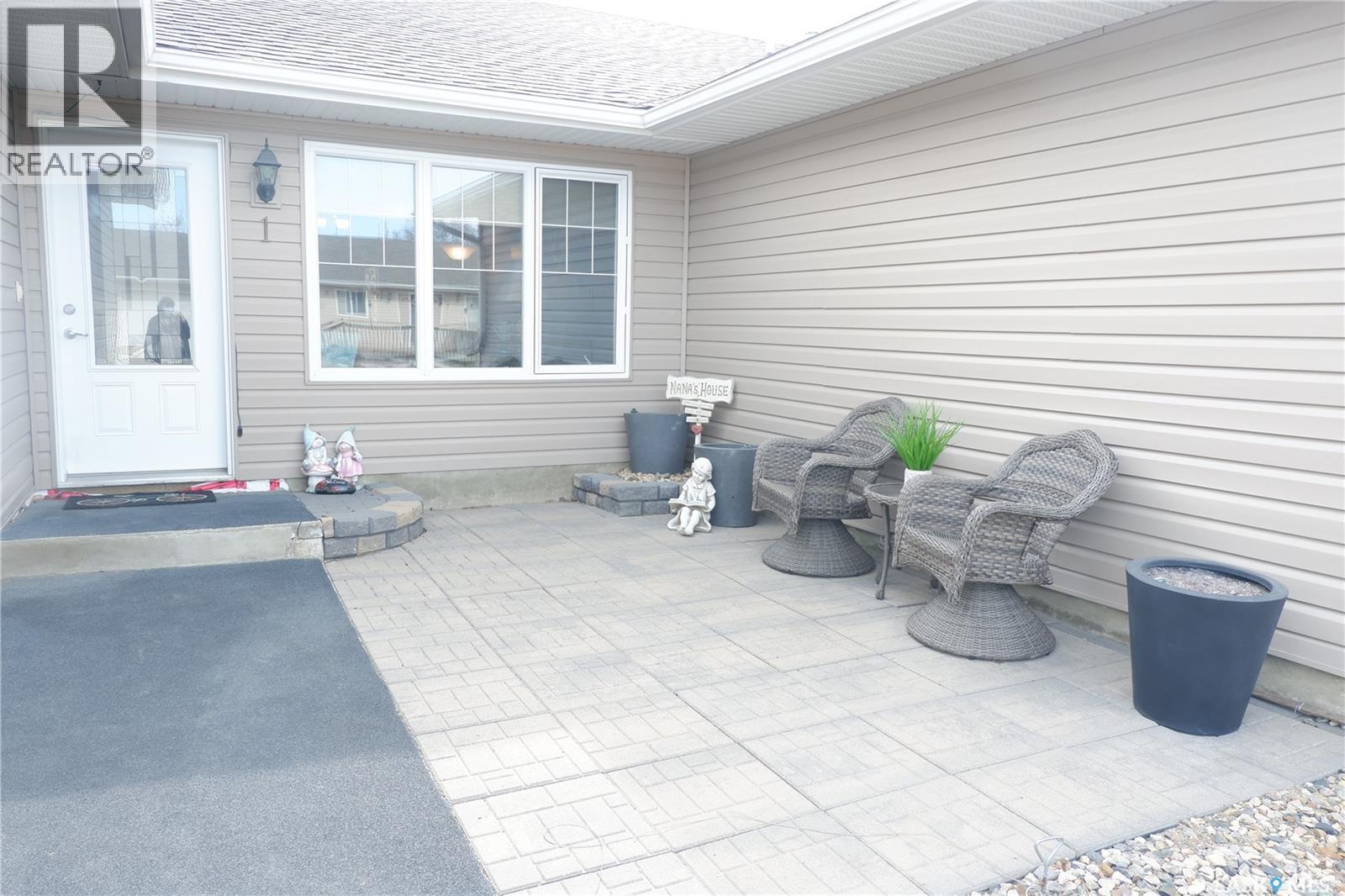 401 3rd Avenue E, Assiniboia, Saskatchewan  S0H 0B0 - Photo 26 - SK024419