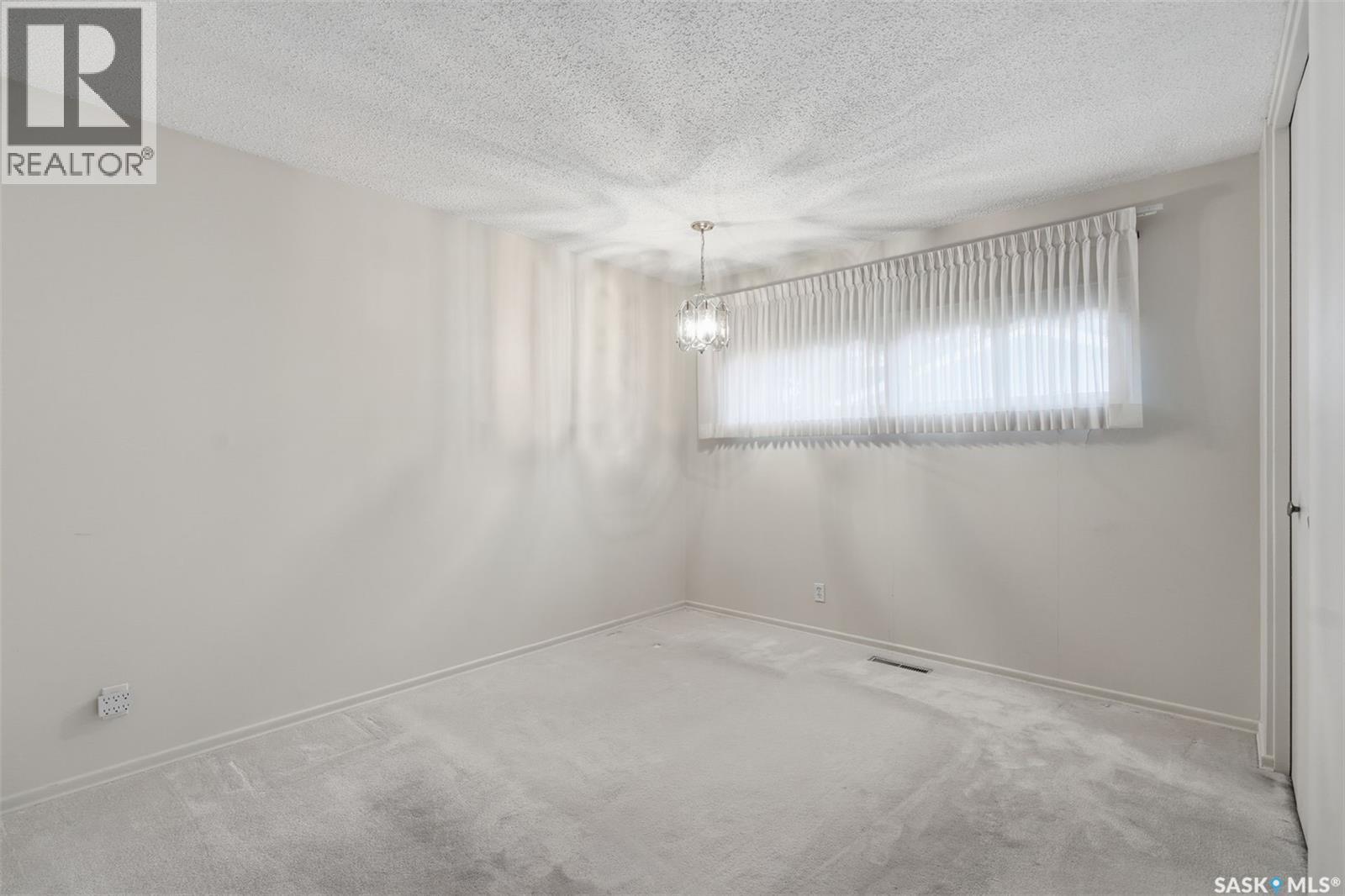 24 Oliver Crescent, Saskatoon, Saskatchewan  S7H 3C8 - Photo 11 - SK024418