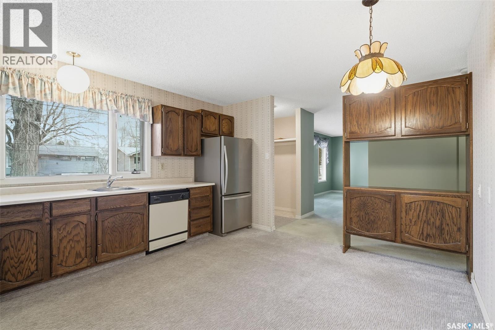 24 Oliver Crescent, Saskatoon, Saskatchewan  S7H 3C8 - Photo 8 - SK024418