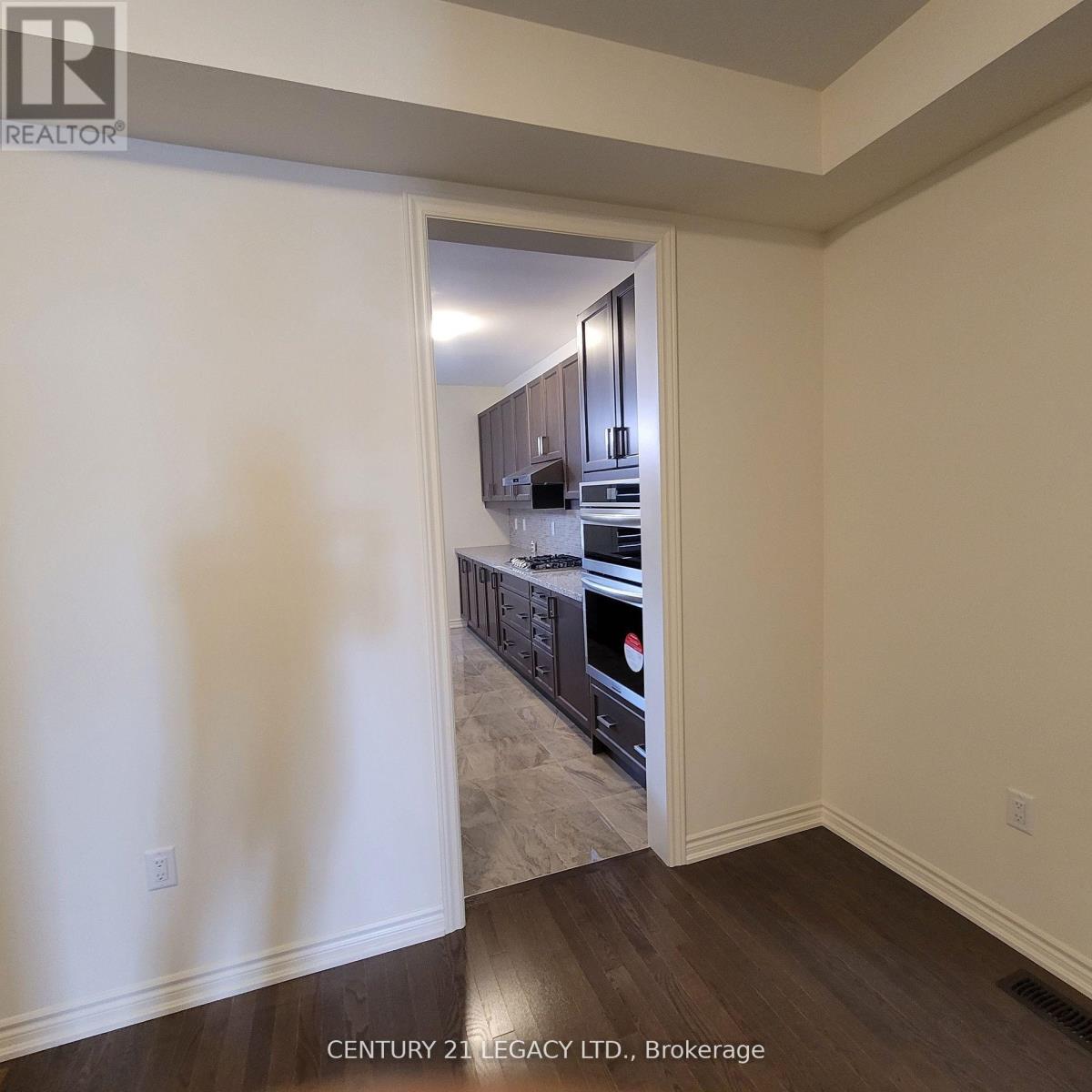 1271 Plymouth Drive, Oshawa, Ontario  L1L 0T9 - Photo 13 - E12562782