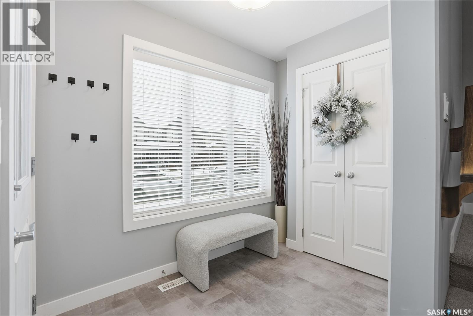 866 Mcfaull Rise, Saskatoon, Saskatchewan  S7V 0S8 - Photo 2 - SK024412