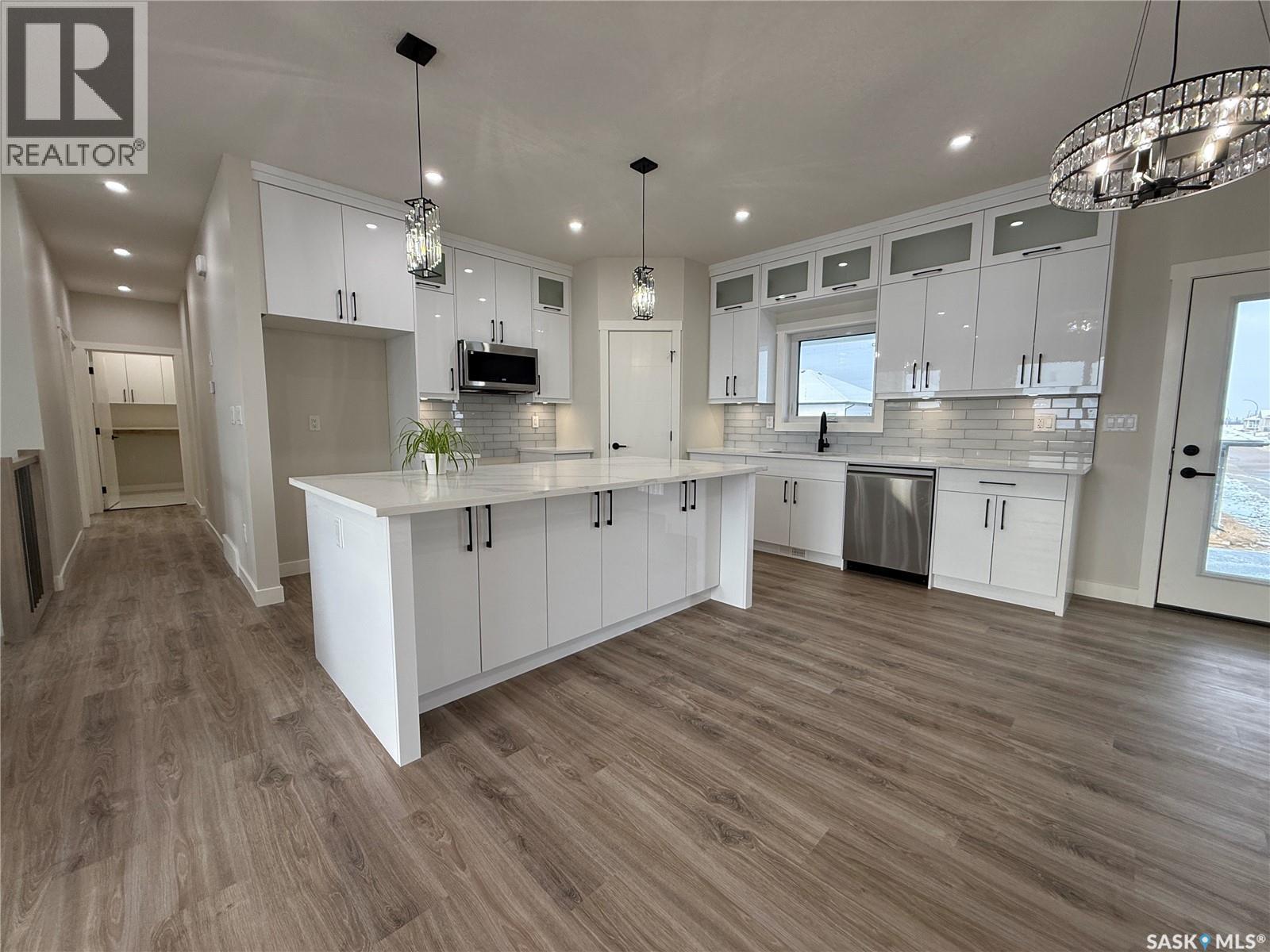 810 Ballesteros Crescent, Warman, Saskatchewan  S0K 4S4 - Photo 8 - SK024367