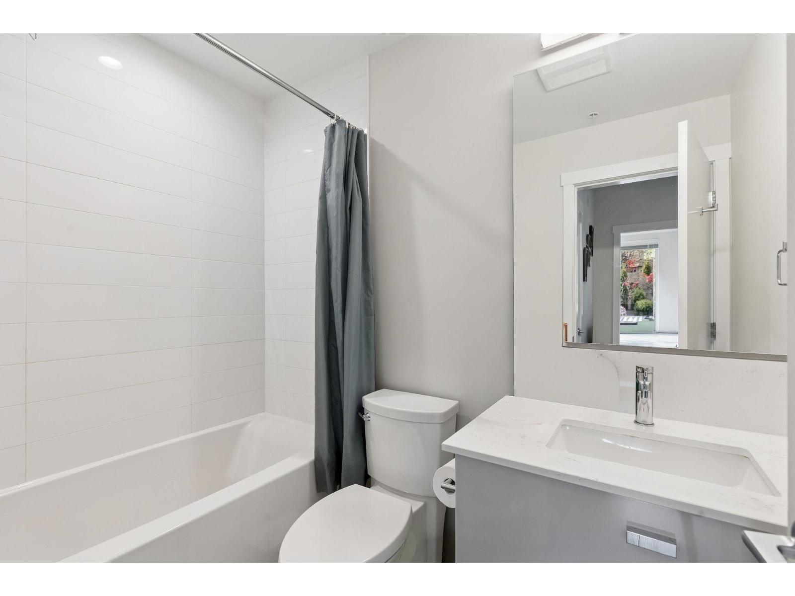 124 10838 Whalley Boulevard, Surrey, British Columbia  V3R 0G8 - Photo 10 - R3068577