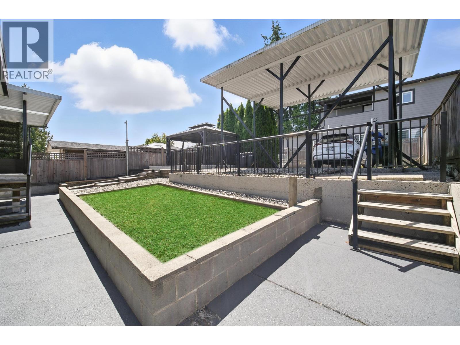 7563 1st Street, Burnaby, British Columbia  V3N 3T3 - Photo 34 - R3068513