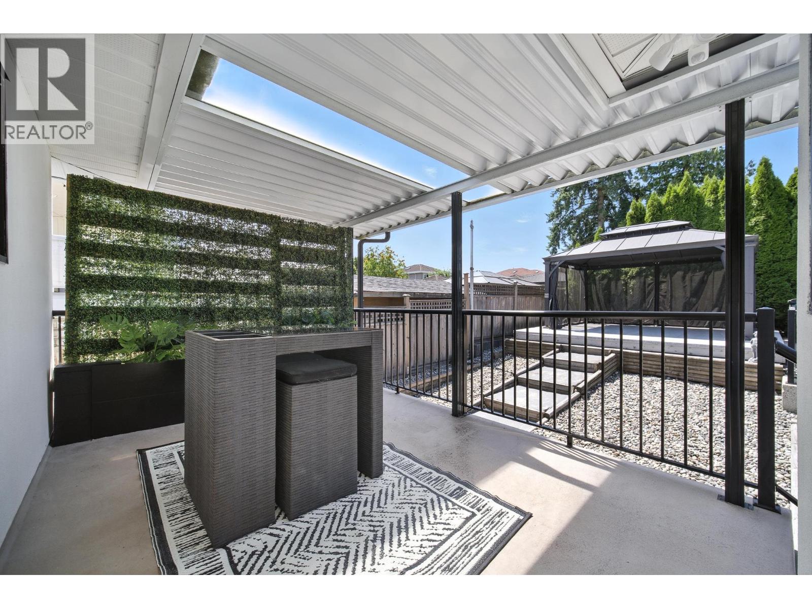 7563 1st Street, Burnaby, British Columbia  V3N 3T3 - Photo 29 - R3068513