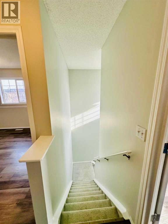 8 Royal Elm Way Nw, Calgary, Alberta  T3G 5M2 - Photo 15 - A2270453