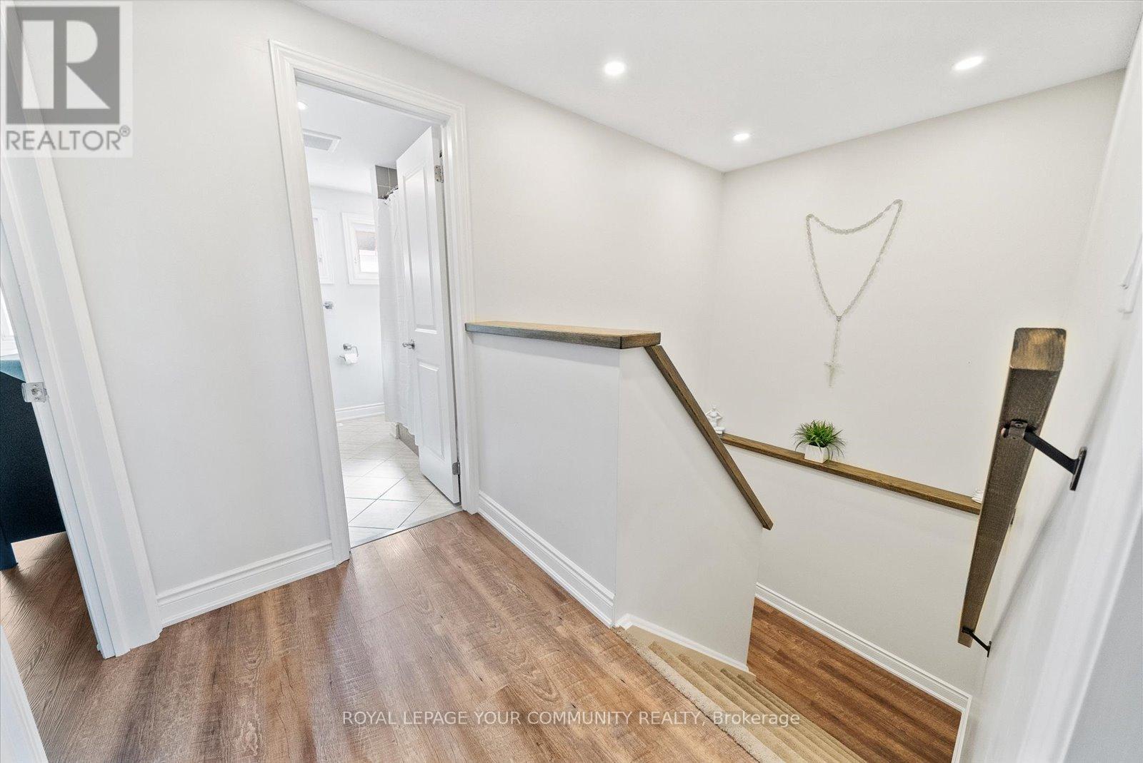 20 Sandusky Crescent, Aurora, Ontario  L4G 3N4 - Photo 13 - N12562582