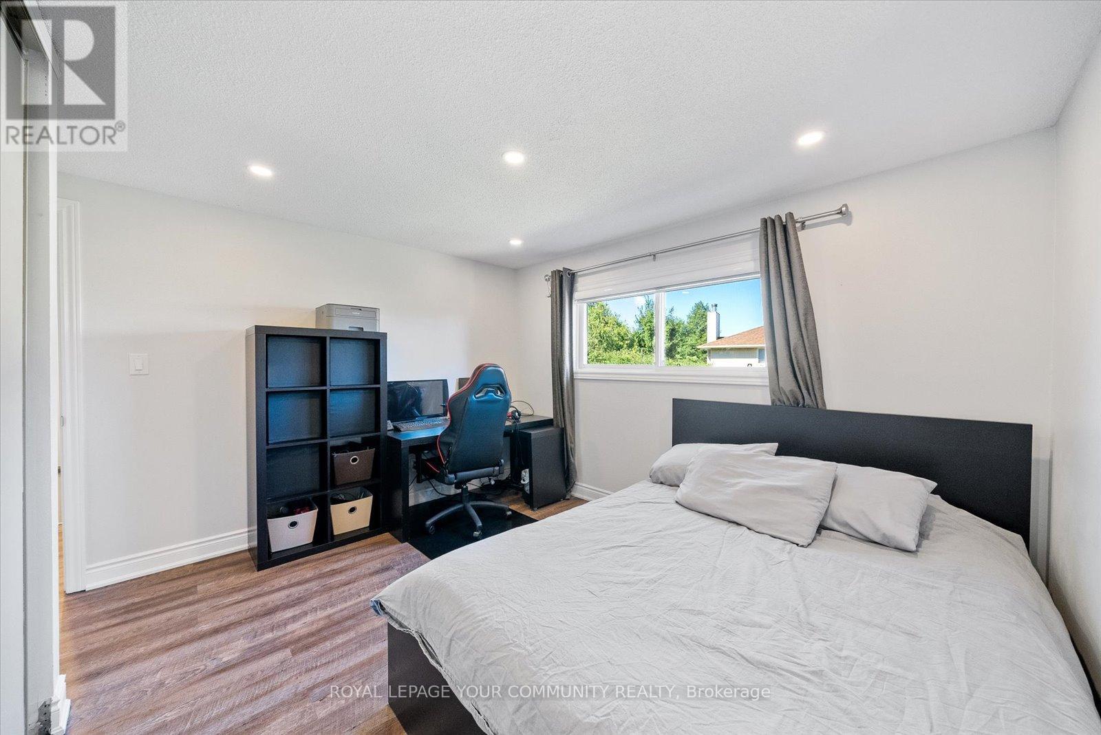 20 Sandusky Crescent, Aurora, Ontario  L4G 3N4 - Photo 16 - N12562582