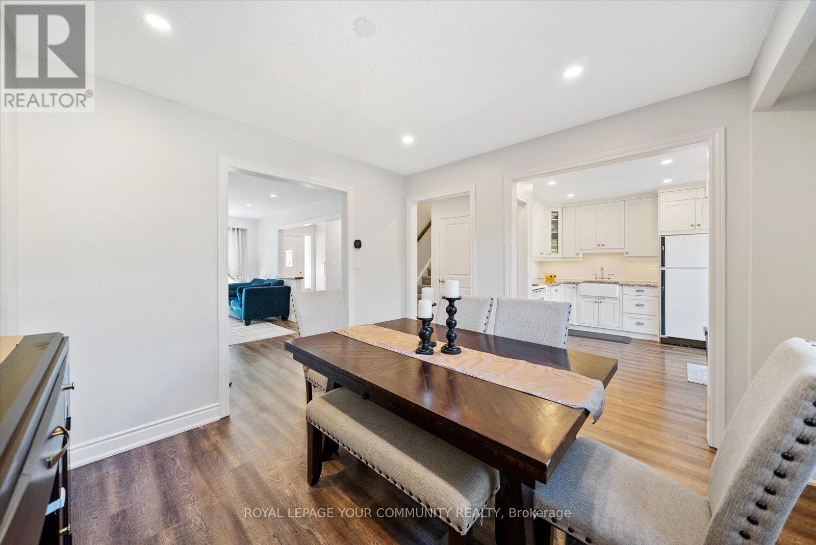 20 Sandusky Crescent, Aurora, Ontario  L4G 3N4 - Photo 8 - N12562582