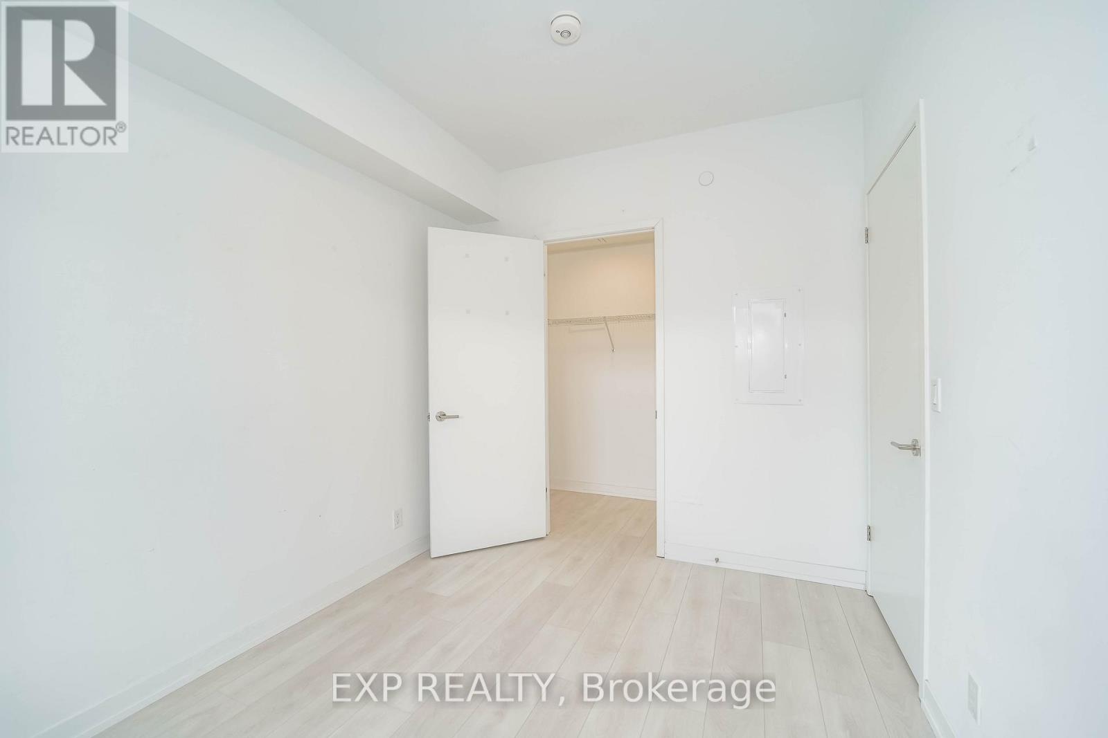 D328 - 8 Beverley Glen Boulevard, Vaughan, Ontario  L4J 0L5 - Photo 20 - N12562636