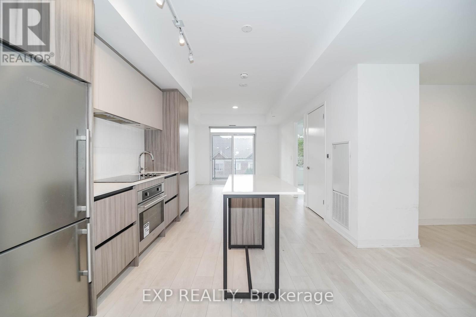 D328 - 8 Beverley Glen Boulevard, Vaughan, Ontario  L4J 0L5 - Photo 3 - N12562636