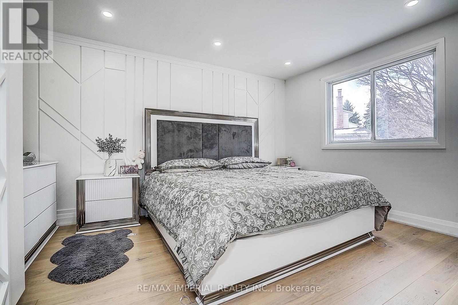 332 Dixon Boulevard, Newmarket, Ontario  L3Y 4V6 - Photo 23 - N12562774