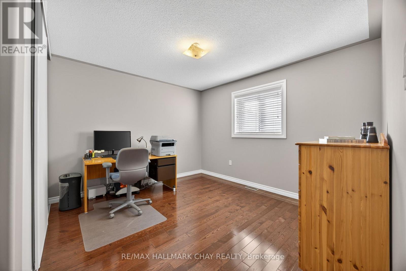 2446 Ralph Street, Innisfil, Ontario  L9S 2G4 - Photo 19 - N12562796