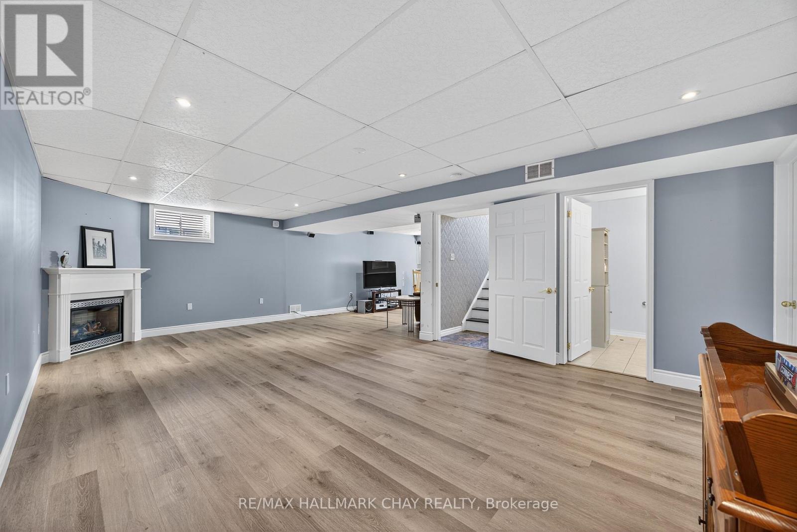 2446 Ralph Street, Innisfil, Ontario  L9S 2G4 - Photo 22 - N12562796