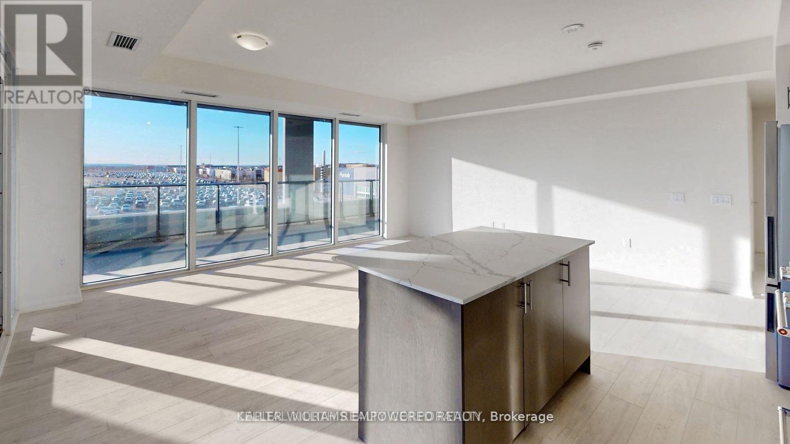 328 - 8960 Jane Street, Vaughan, Ontario  L4K 2M9 - Photo 5 - N12562818