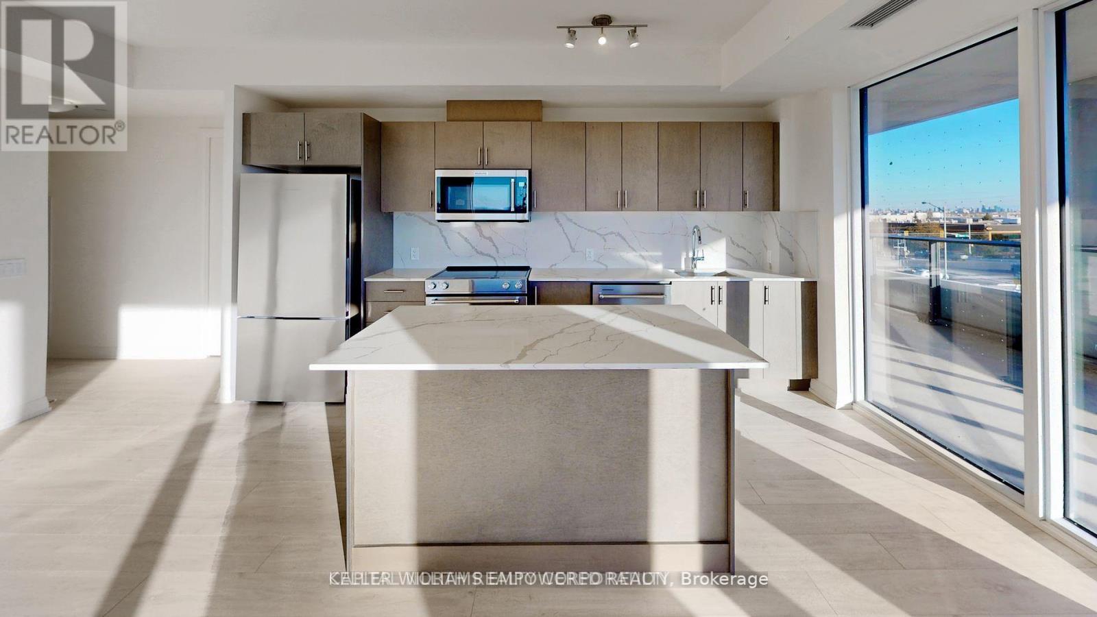 328 - 8960 Jane Street, Vaughan, Ontario  L4K 2M9 - Photo 6 - N12562818