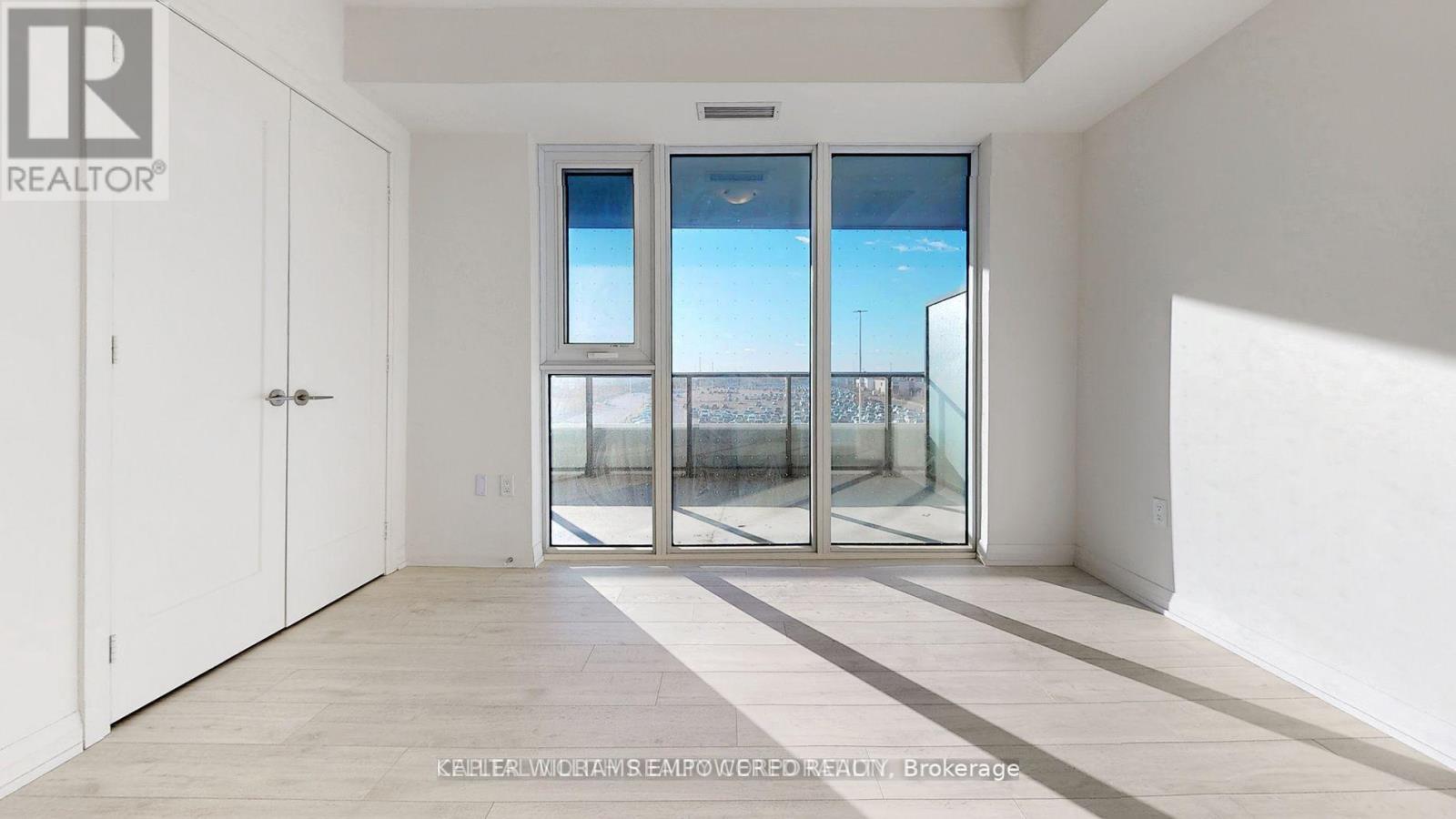 328 - 8960 Jane Street, Vaughan, Ontario  L4K 2M9 - Photo 7 - N12562818