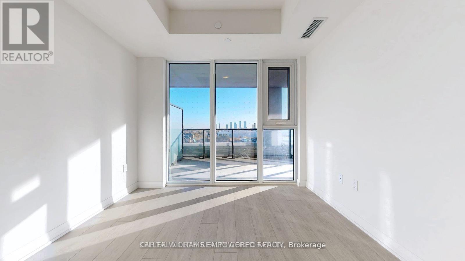 328 - 8960 Jane Street, Vaughan, Ontario  L4K 2M9 - Photo 8 - N12562818