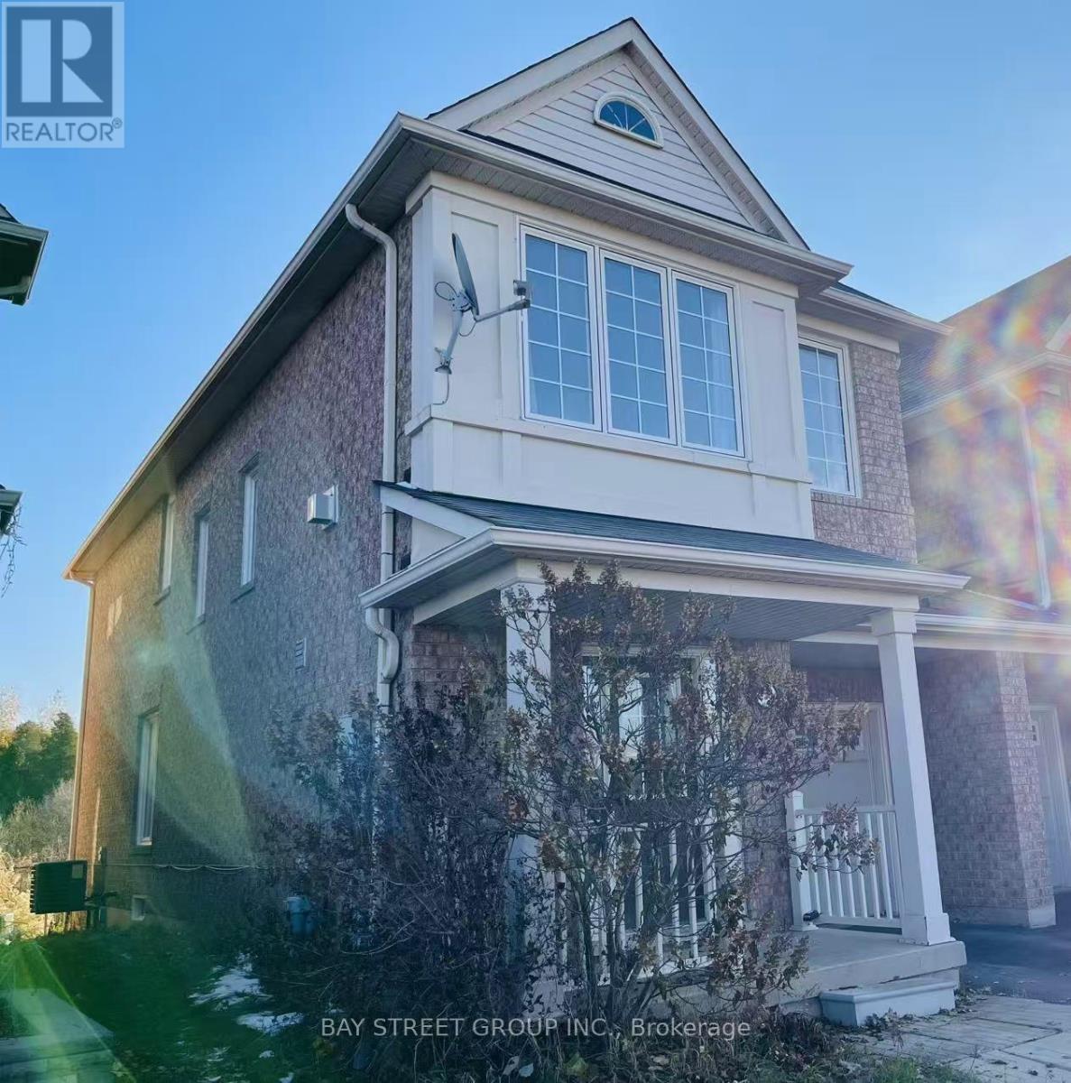253 Weldon Road, Whitchurch-Stouffville, Ontario  L4A 0A4 - Photo 2 - N12562830