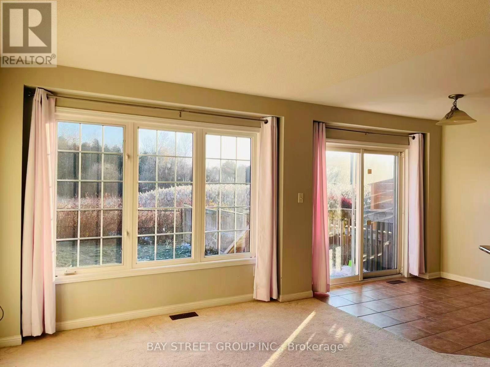 253 Weldon Road, Whitchurch-Stouffville, Ontario  L4A 0A4 - Photo 4 - N12562830