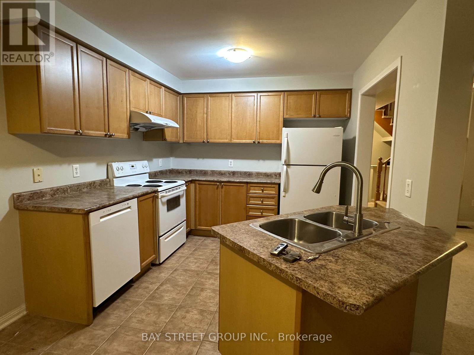 253 Weldon Road, Whitchurch-Stouffville, Ontario  L4A 0A4 - Photo 7 - N12562830