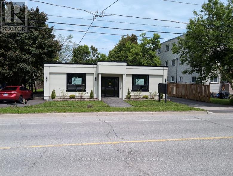 260 Mississaga Street W, Orillia, Ontario  L3V 3B8 - Photo 6 - S12562674