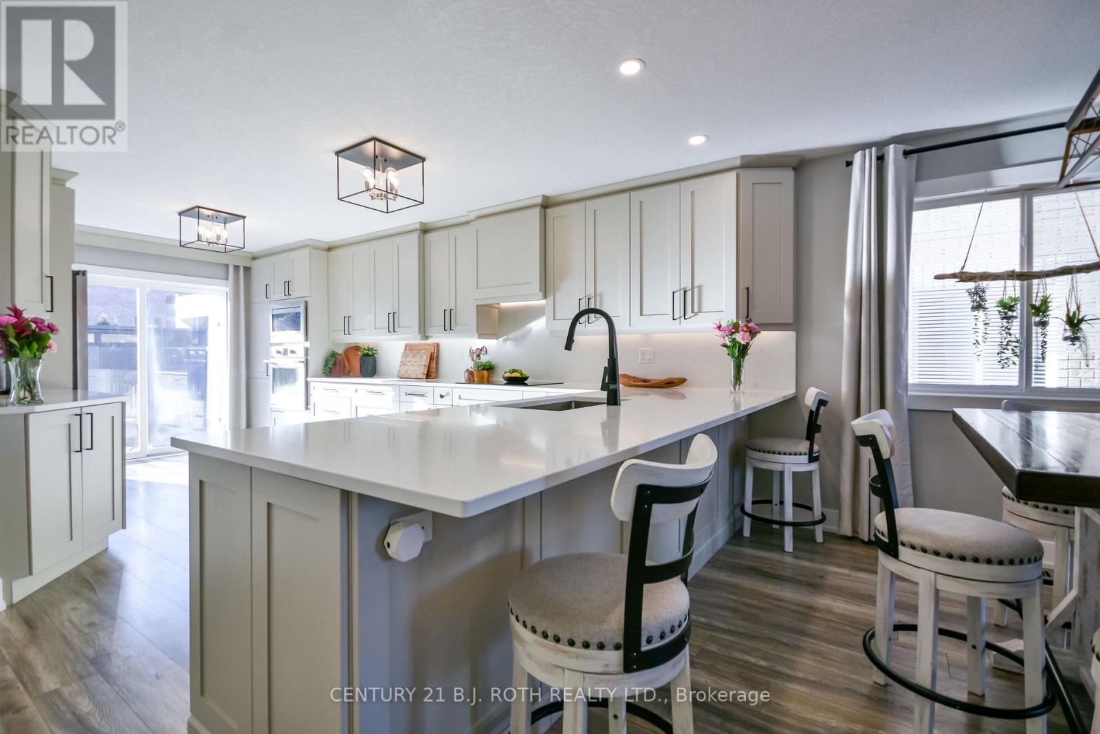 27 Claire Drive, Barrie, Ontario  L4N 5Y1 - Photo 11 - S12562790