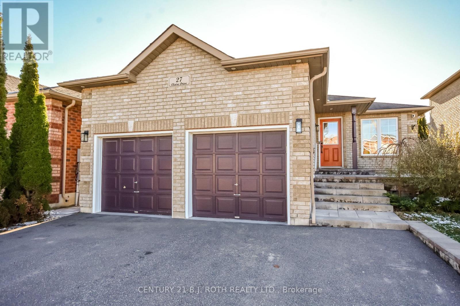 27 Claire Drive, Barrie, Ontario  L4N 5Y1 - Photo 2 - S12562790