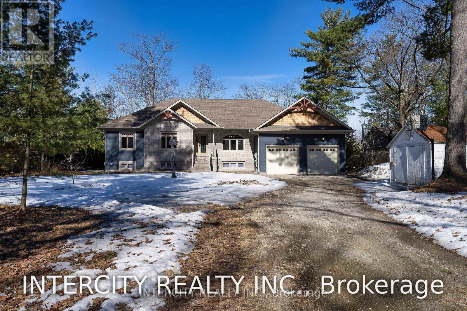 229 SUNNIDALE ROAD, Wasaga Beach, Ontario