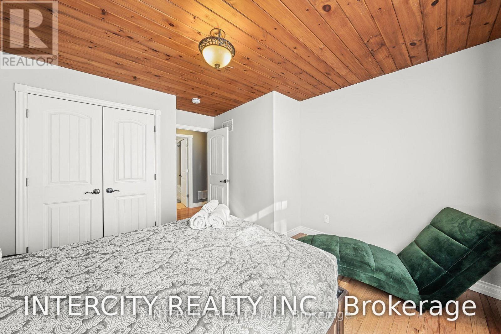 229 Sunnidale Road, Wasaga Beach, Ontario  L9Z 2T4 - Photo 19 - S12562826