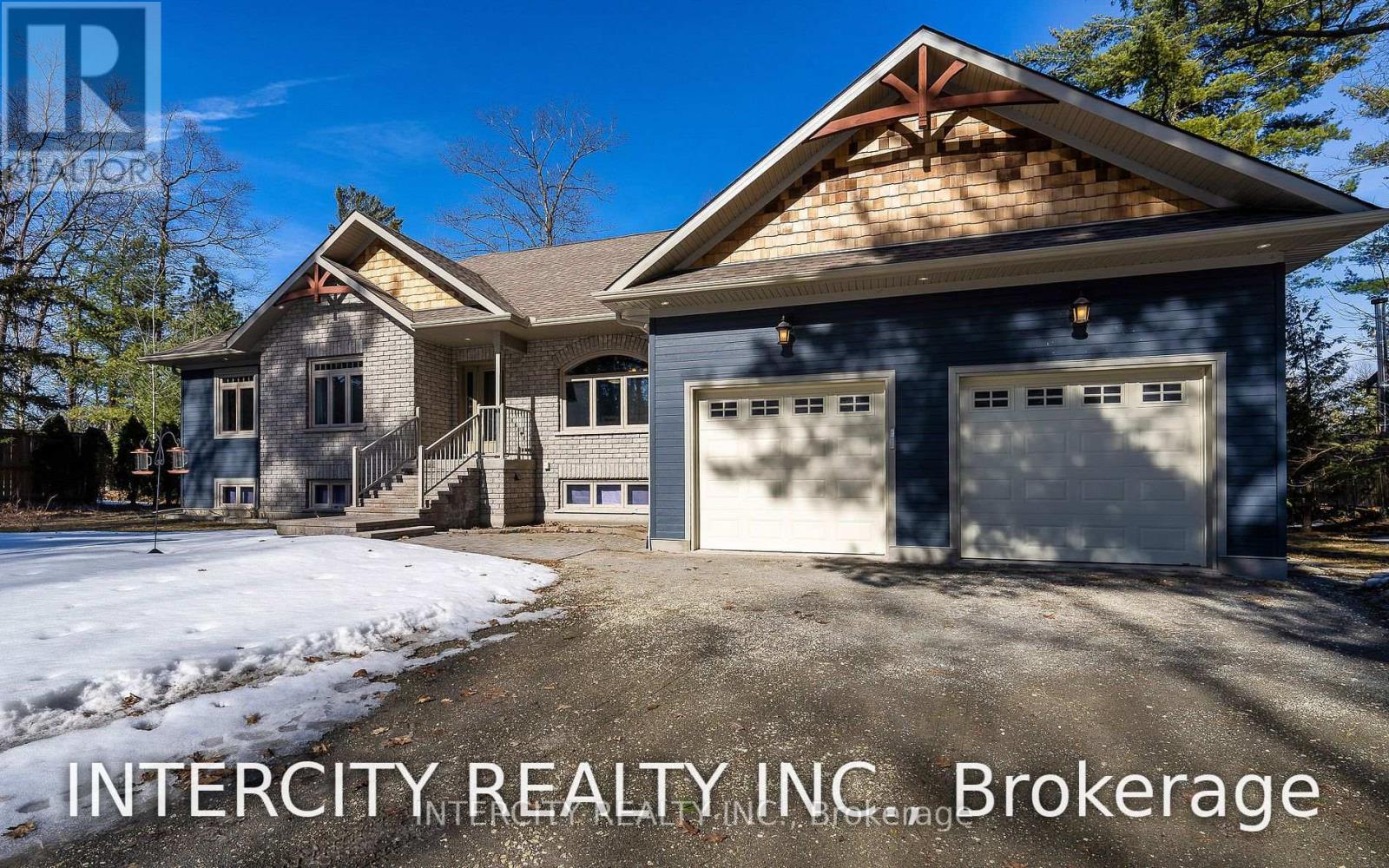 229 Sunnidale Road, Wasaga Beach, Ontario  L9Z 2T4 - Photo 2 - S12562826