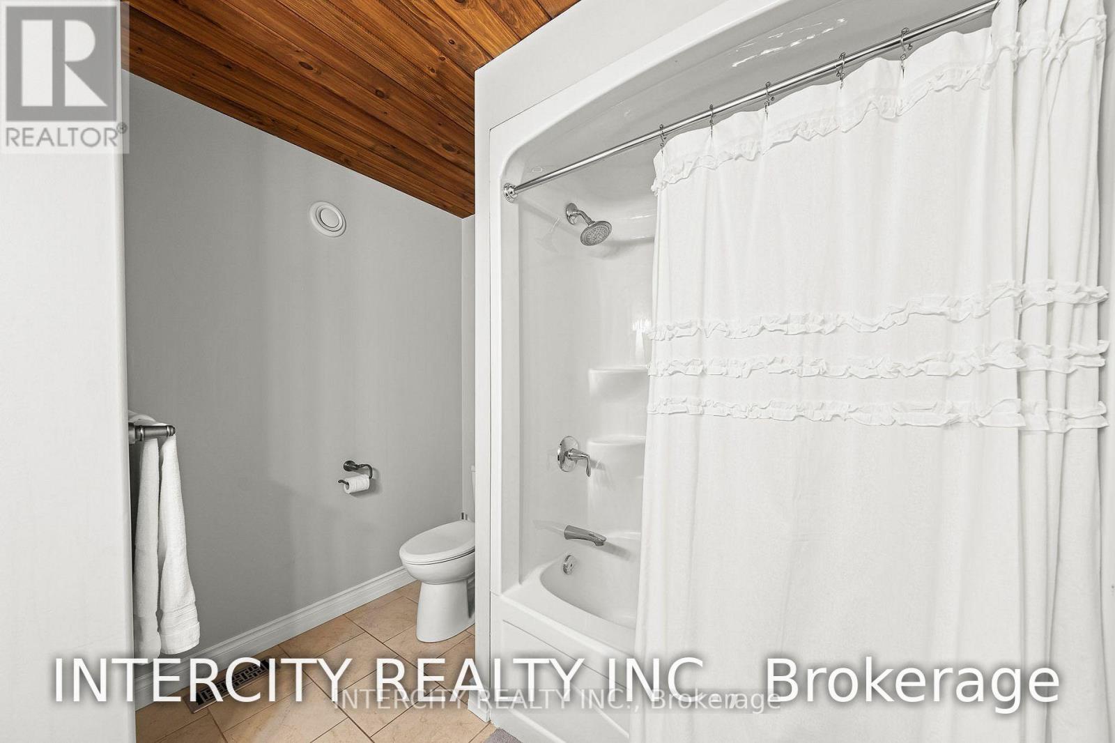 229 Sunnidale Road, Wasaga Beach, Ontario  L9Z 2T4 - Photo 22 - S12562826