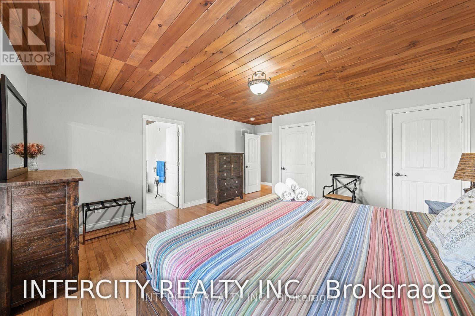 229 Sunnidale Road, Wasaga Beach, Ontario  L9Z 2T4 - Photo 26 - S12562826