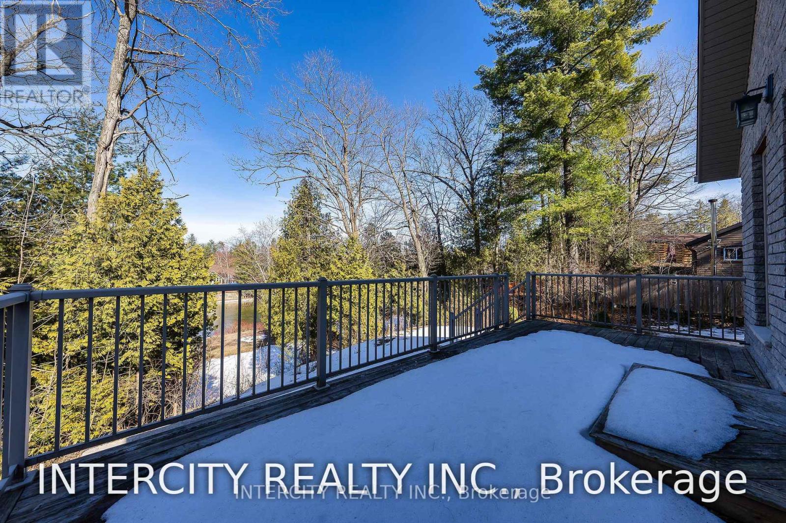 229 Sunnidale Road, Wasaga Beach, Ontario  L9Z 2T4 - Photo 28 - S12562826