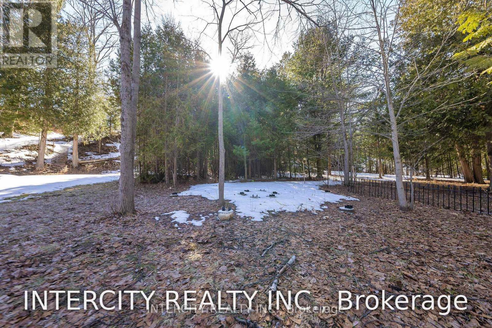 229 Sunnidale Road, Wasaga Beach, Ontario  L9Z 2T4 - Photo 32 - S12562826