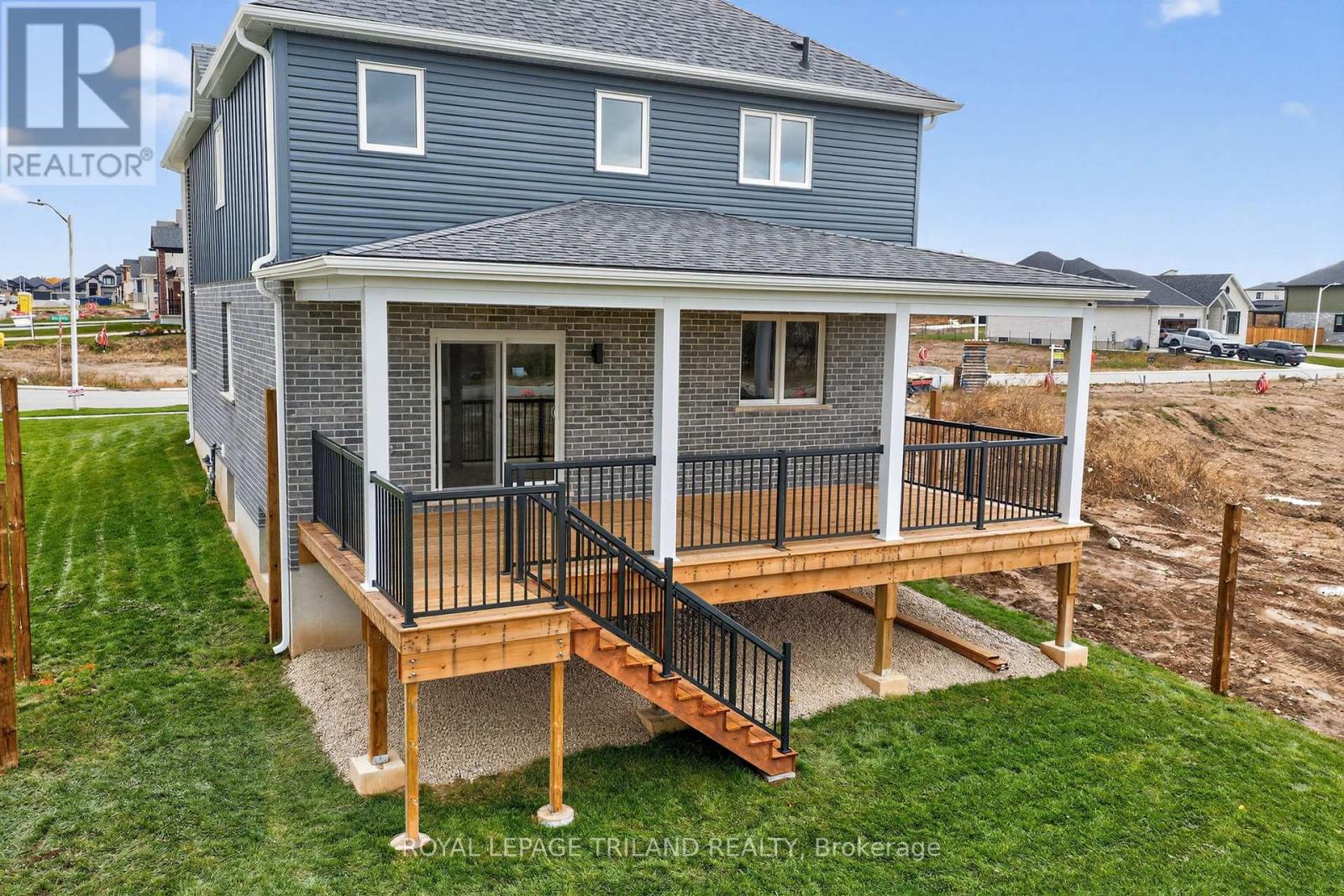 39 Allister Drive, Middlesex Centre, Ontario  N0L 1R0 - Photo 35 - X12442953