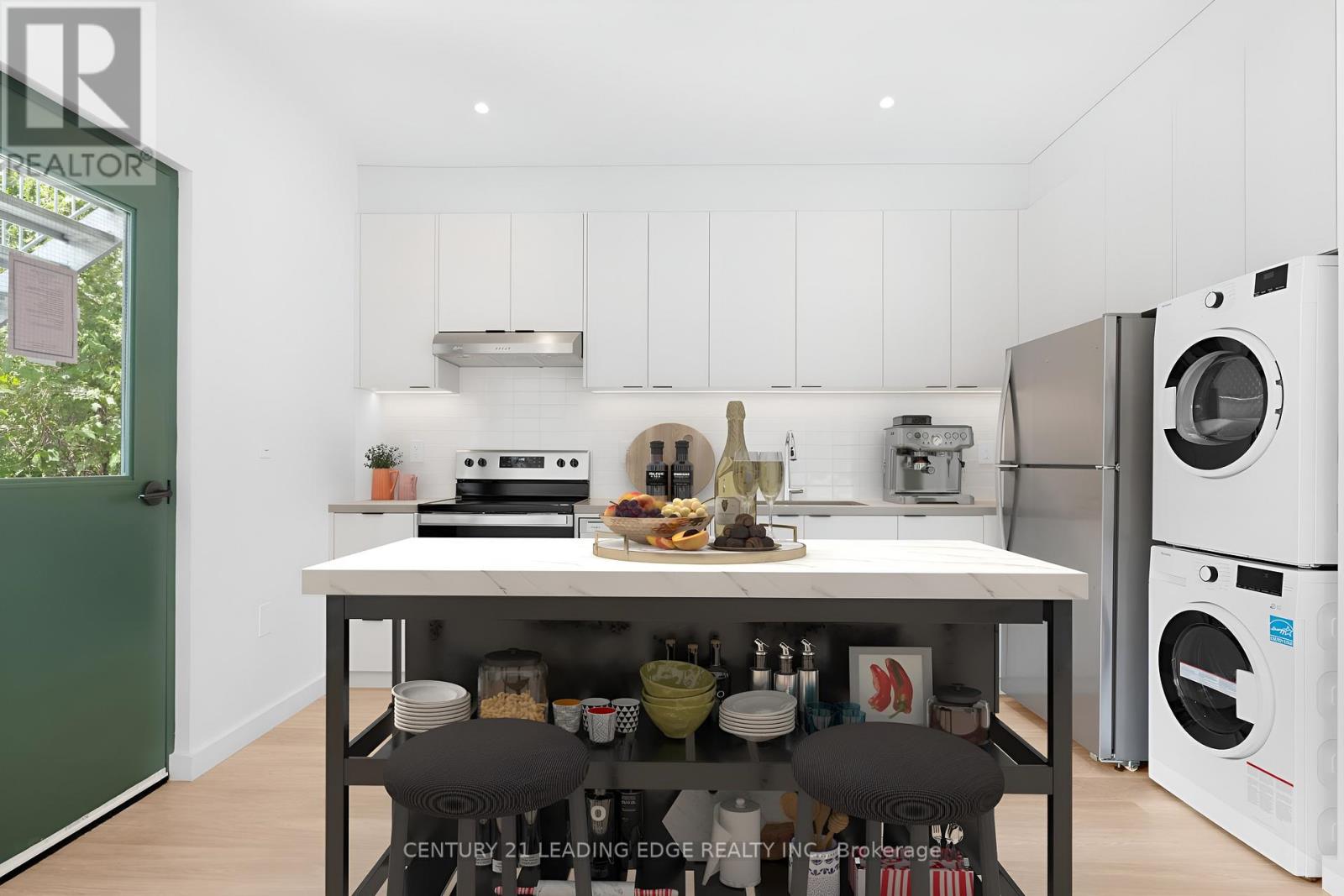 3 - 10 Summit Avenue, Toronto, Ontario  M6E 1X4 - Photo 10 - W12562596