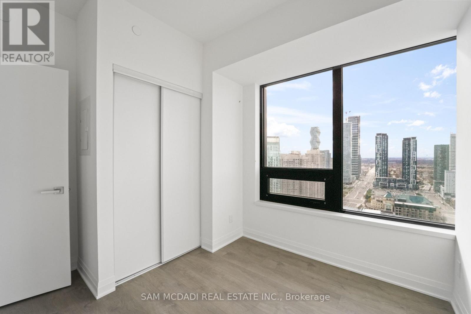 #2907 - 4015 The Exchange, Mississauga, Ontario  L5B 0N9 - Photo 11 - W12562604