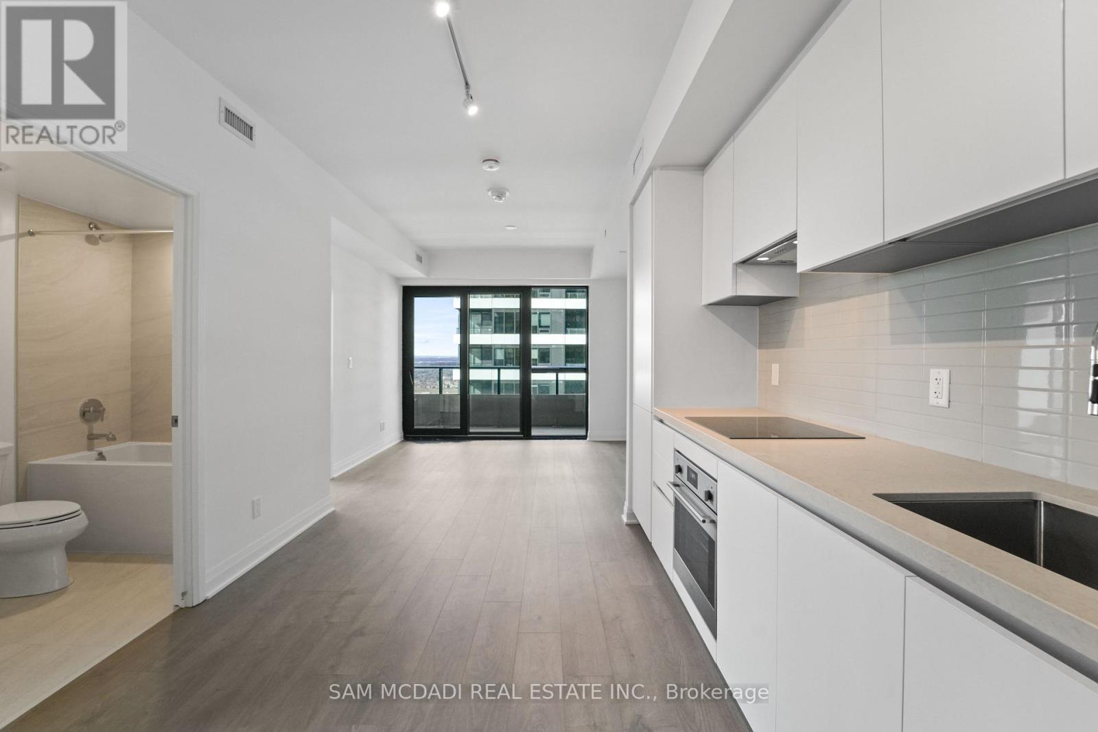 #2907 - 4015 The Exchange, Mississauga, Ontario  L5B 0N9 - Photo 2 - W12562604