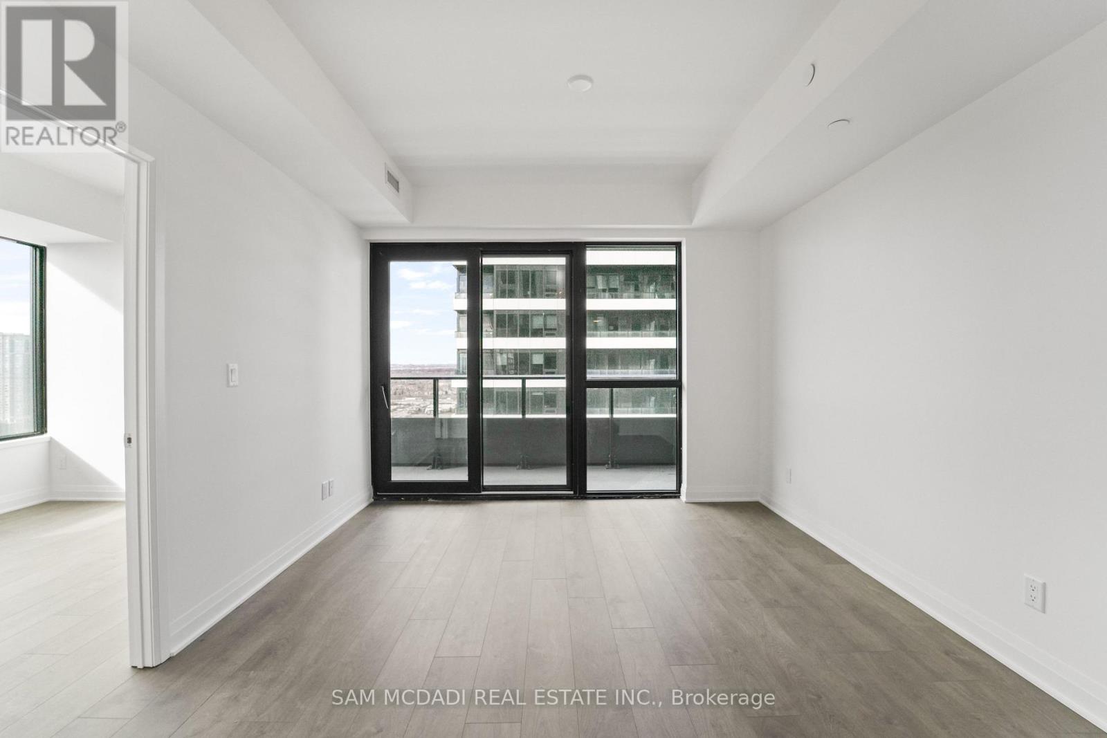 #2907 - 4015 The Exchange, Mississauga, Ontario  L5B 0N9 - Photo 5 - W12562604