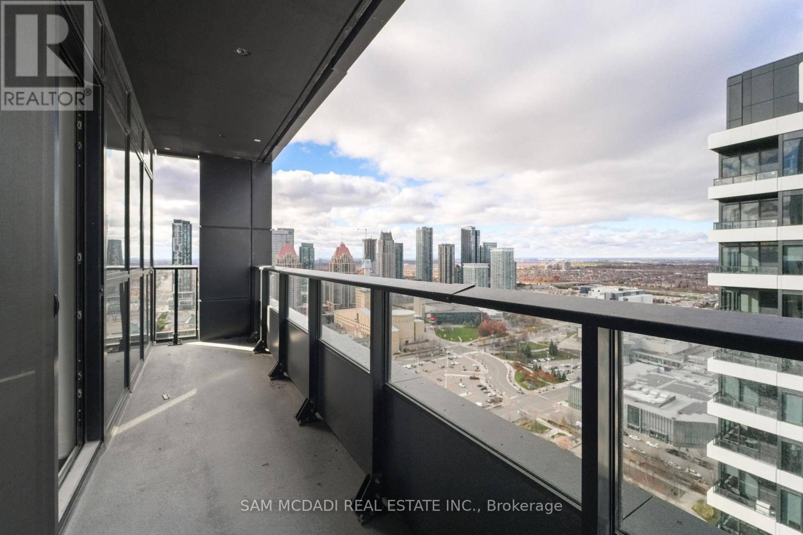 #2907 - 4015 The Exchange, Mississauga, Ontario  L5B 0N9 - Photo 6 - W12562604